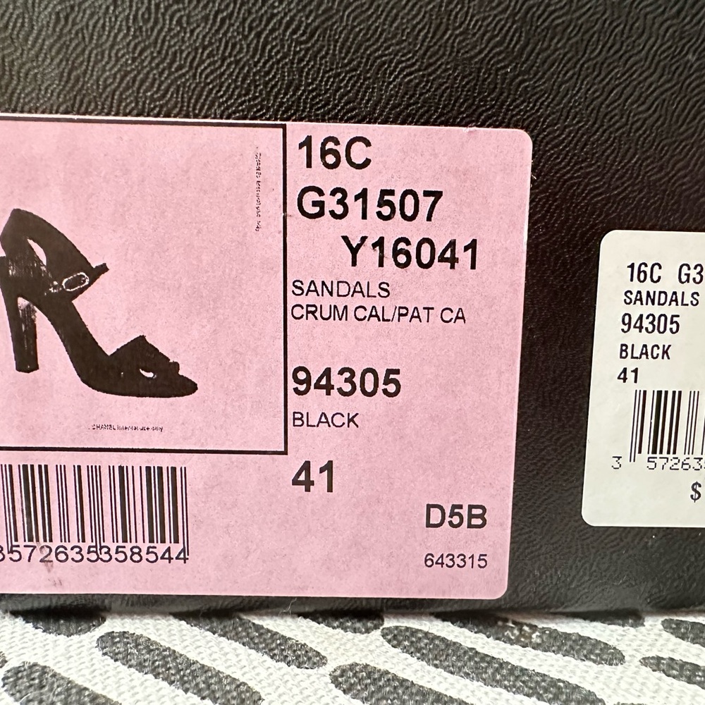 Chanel Black Patent Leather Heels - size 41 - Picture 7 of 8